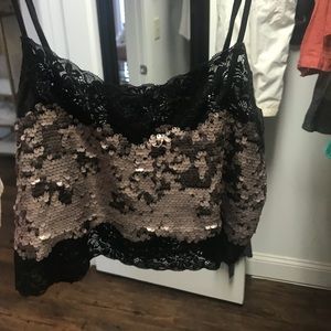 Sequin tank w lace